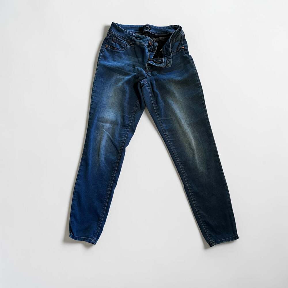 1822 Denim Women's Dark Wash Slim Fit Skinny Jeans Size 27